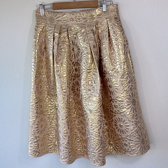 NEW YORK and COMPANY Gold Foil Floral Skirt - Picture 2 of 5